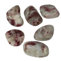 roze tourmalijn in kwarts