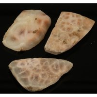 Natroliet Roze uit Indonesië (Rhodatroliet)