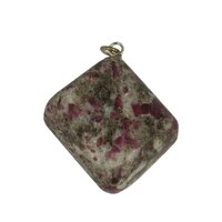 Robijn in Veldspaat hanger