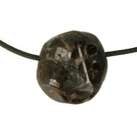 Granaat met kyaniet en mica