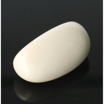 Witte jade