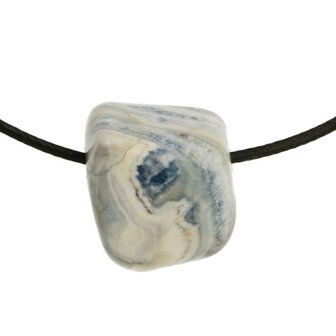 Scheeliet in blue lace onyx uit Turkije doorboord incl koord