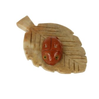 Speksteen uit Peru Lieveheersbeestjes op blad