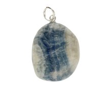 Scheeliet in blue lace onyx uit Turkije