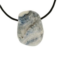 Scheeliet in blue lace onyx uit Turkije doorboord incl koord