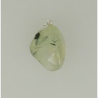 Prehniet met epiodootnaaldjes