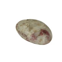 roze tourmalijn in kwarts