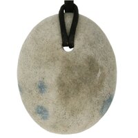 Azuriet-in-moedergesteente-uit-Madagaskar doorboord incl koord