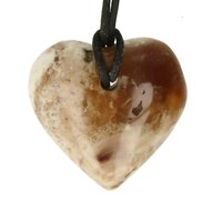 Zwarte opaal  hart doorboord incl koord
