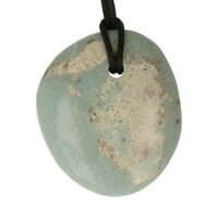 Turkoois/ Chrysocolla uit Madagaskar doorboord  + koord