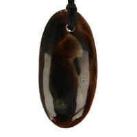 Chocolade Calciet/Aragoniet doorboord inclusief koord