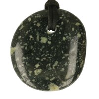 Chrysantsteen Porphyriet doorboord + koord