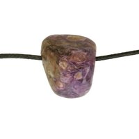 Charoïet met Tinaksite doorboord