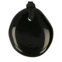 Zwarte obsidiaan plat doorboord + koord