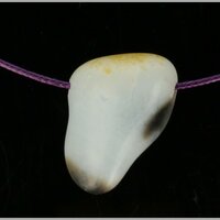 Witte Opaal doorboord + koord