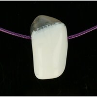 Witte Opaal doorboord + koord