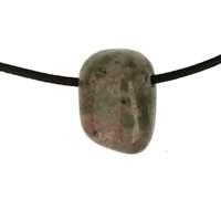 Thuliet in Veldspaat doorboord + koord