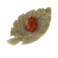 Speksteen uit Peru Lieveheersbeestjes op blad