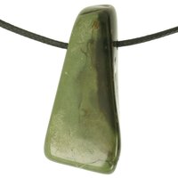 Versteend hout  doorboord + koord