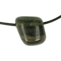 Hematiet met  groene Jaspis doorboord