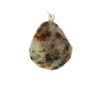 Calciet met Chondrodiet en Diopsiet Hanger